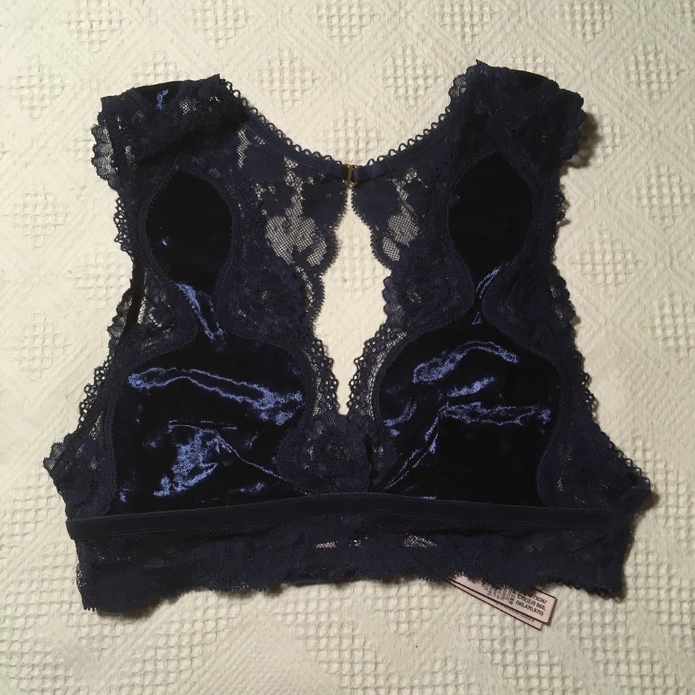 Lace Velvet Bralette V.S. Crushed Velvet Plunge